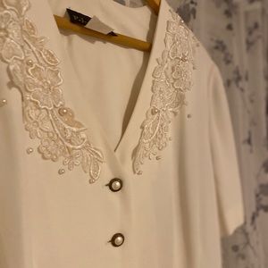 🧡VINTAGE🧡 90’s White Suiting Dress Pearl Details